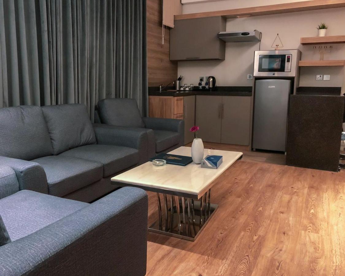 Towers Hotel Alqassim Buraidah Bagian luar foto